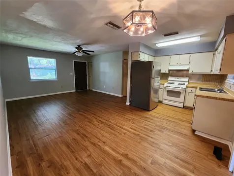 4711 NW 27 Terrace Gainesville FL 32605