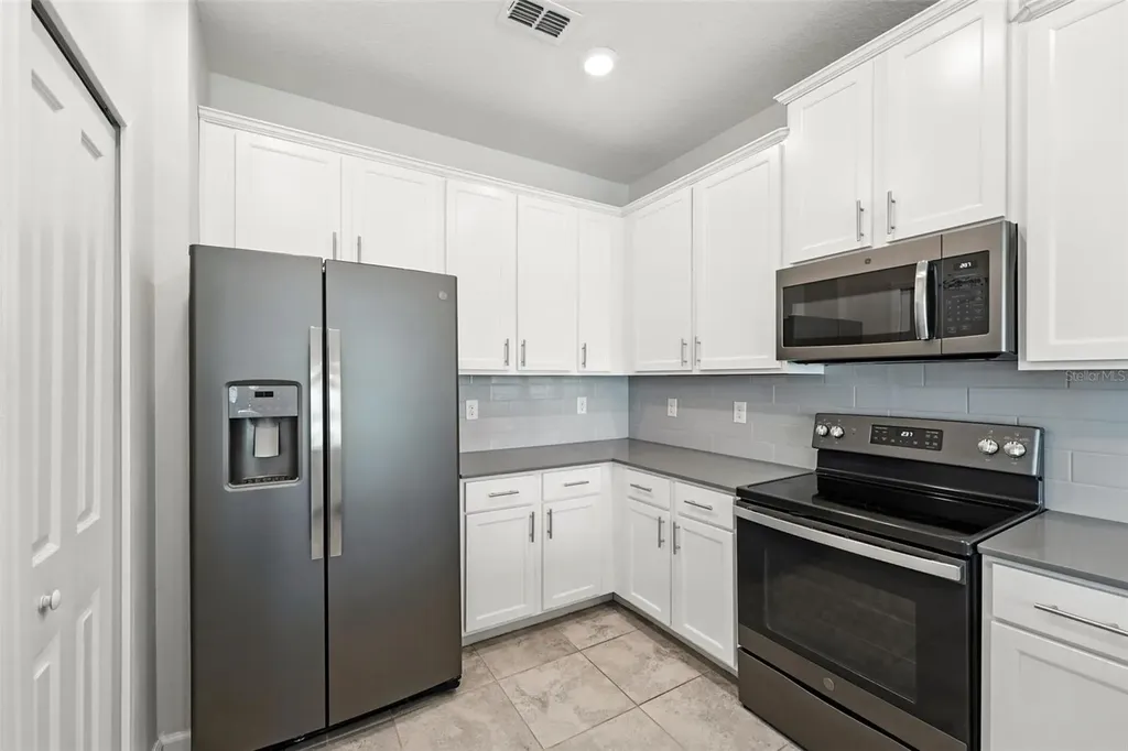 9944 Red Eagle Drive Orlando FL 32825