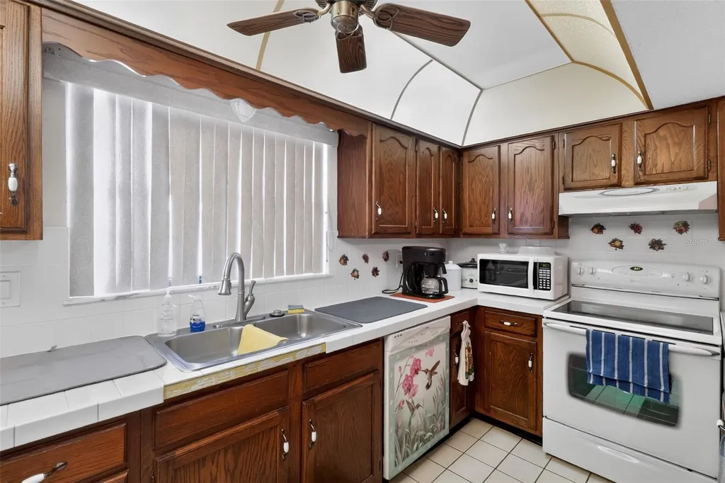 7465 Galloway Road Weeki Wachee FL 34613