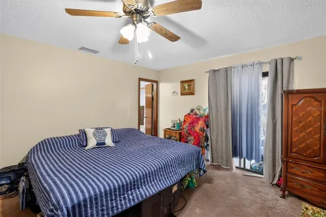 7465 Galloway Road Weeki Wachee FL 34613
