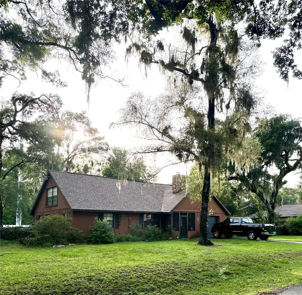 620 N Savary Avenue Inverness FL 34453