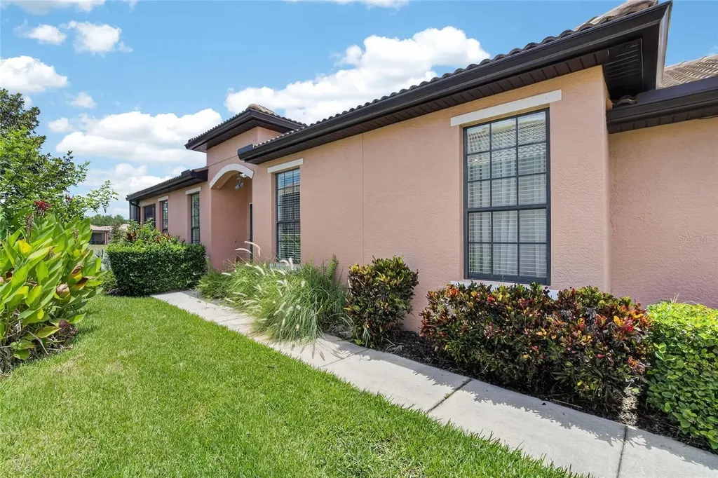 132 Shell Falls Drive Apollo Beach FL 33572