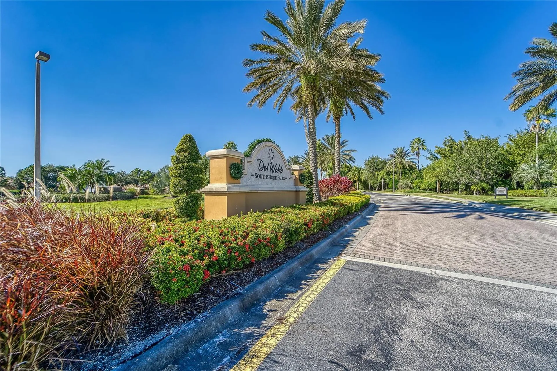 132 Shell Falls Drive Apollo Beach FL 33572