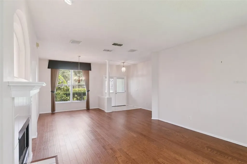 1847 Sparkling Water Circle Ocoee FL 34761