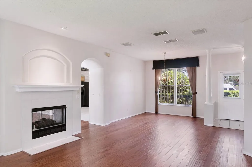 1847 Sparkling Water Circle Ocoee FL 34761