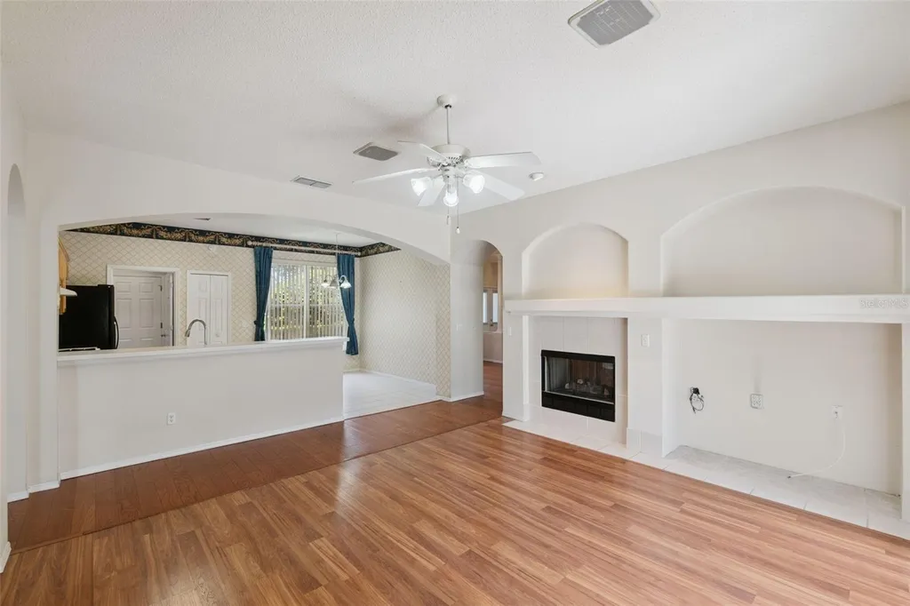 1847 Sparkling Water Circle Ocoee FL 34761