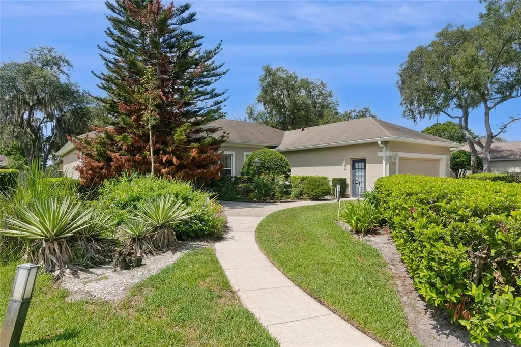 1847 Sparkling Water Circle Ocoee FL 34761