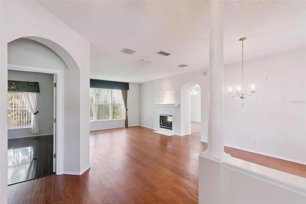 1847 Sparkling Water Circle Ocoee FL 34761