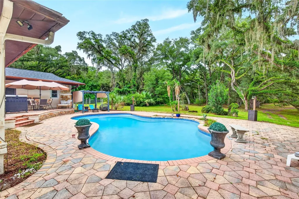 11795 SW Highway 484 Dunnellon FL 34432