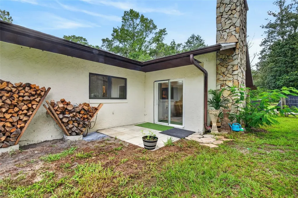11795 SW Highway 484 Dunnellon FL 34432