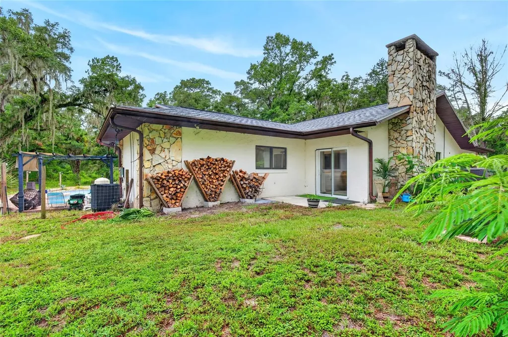 11795 SW Highway 484 Dunnellon FL 34432