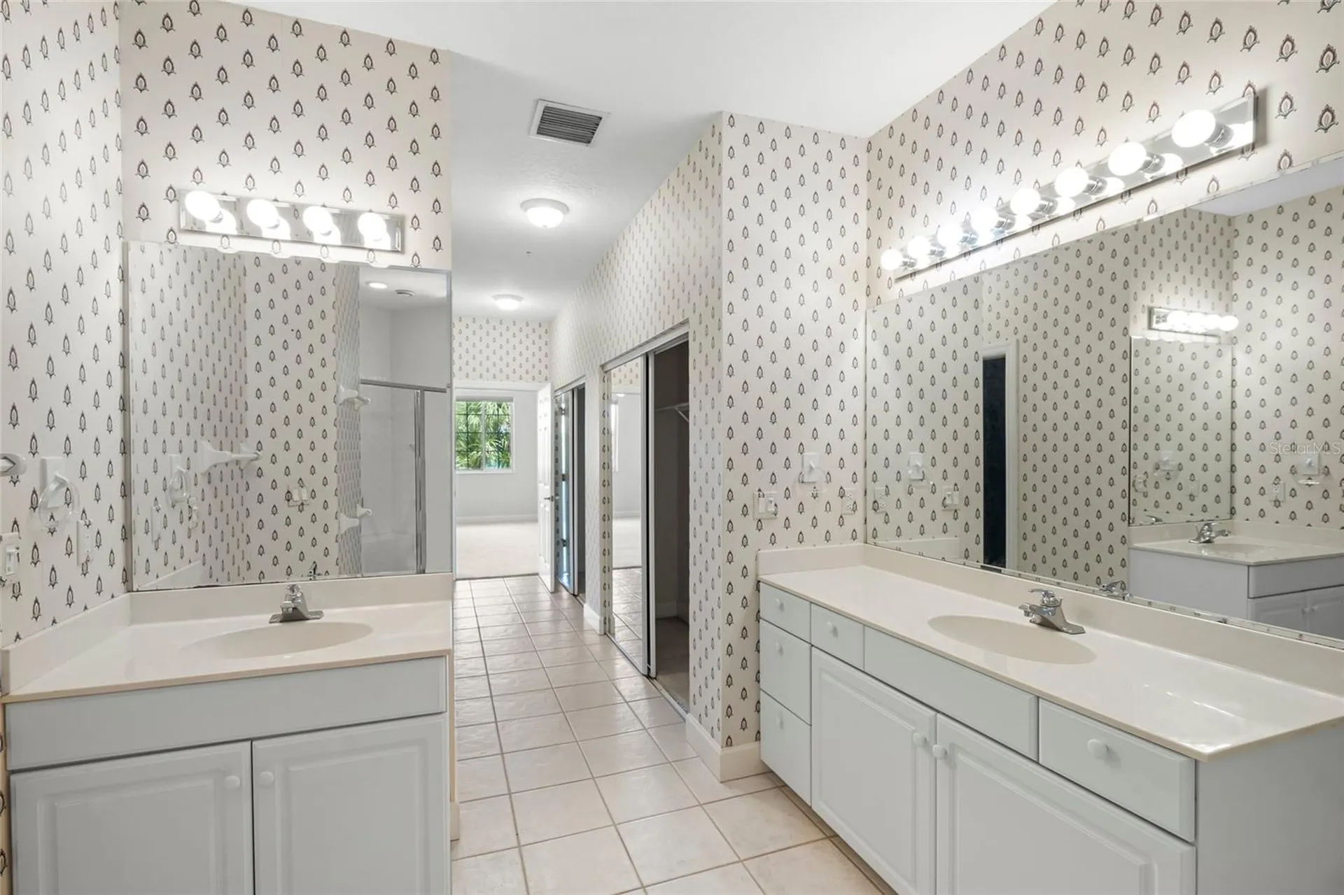 3954 Hamilton Club Circle Sarasota FL 34242