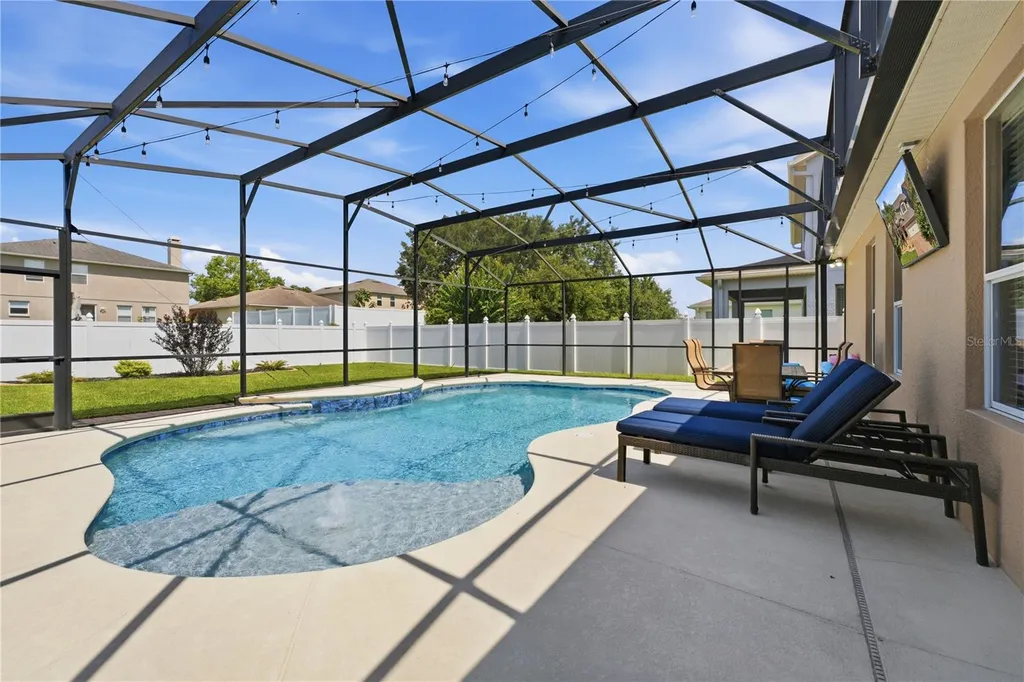1114 Fountain Coin Loop Orlando FL 32828