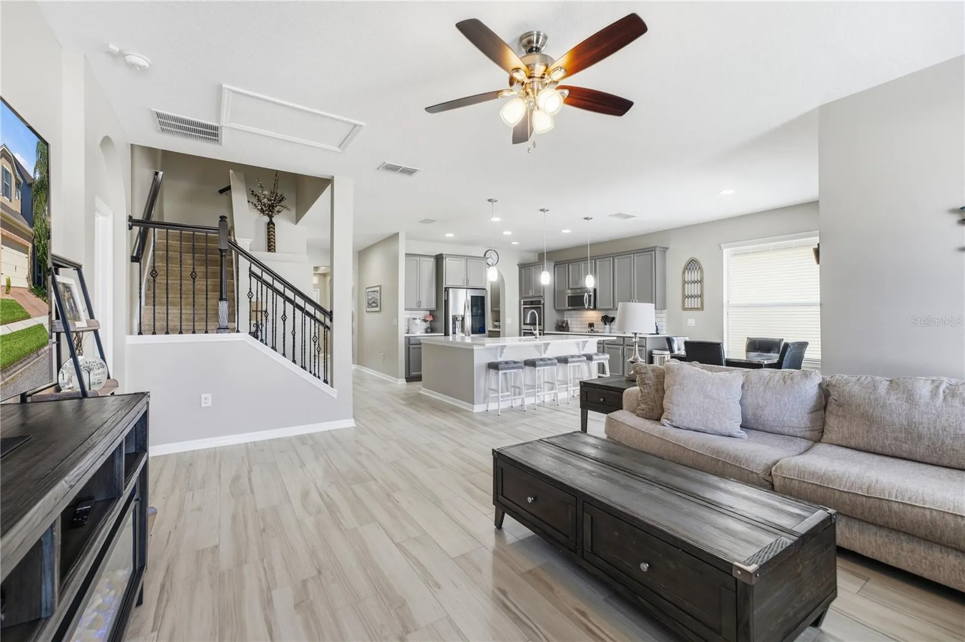 1114 Fountain Coin Loop Orlando FL 32828