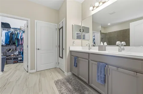 1114 Fountain Coin Loop Orlando FL 32828