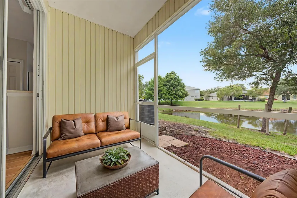 12216 Country White Circle Tampa FL 33635