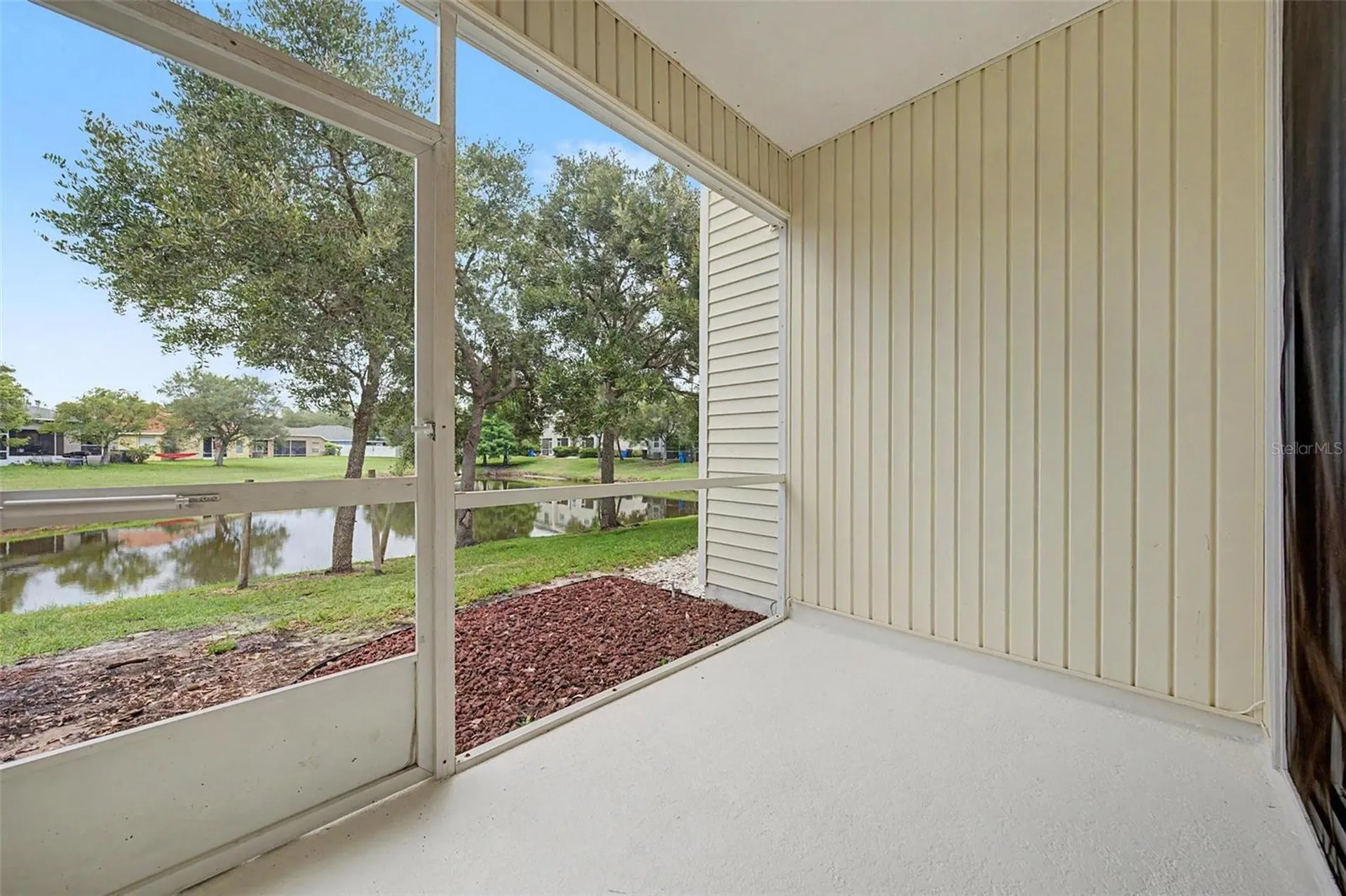 12216 Country White Circle Tampa FL 33635