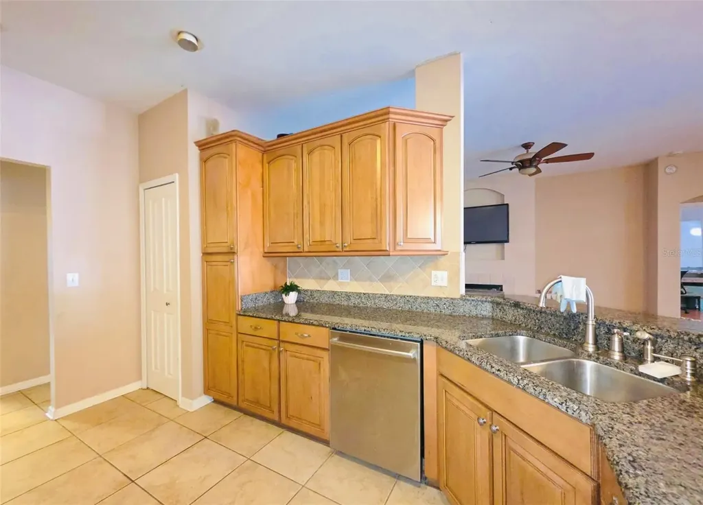 3806 Triple Jump Street Valrico FL 33596