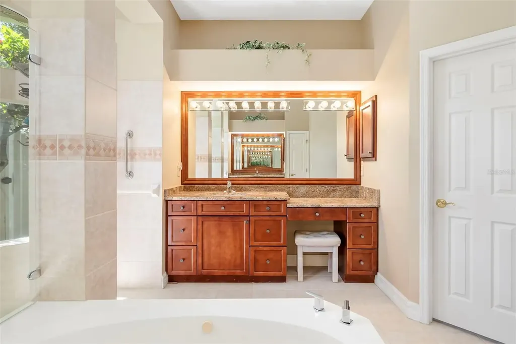 2528 Tom Morris Drive Sarasota FL 34240