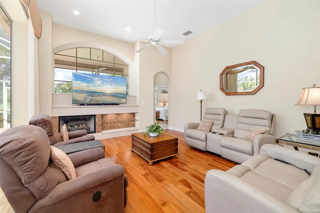 2528 Tom Morris Drive Sarasota FL 34240