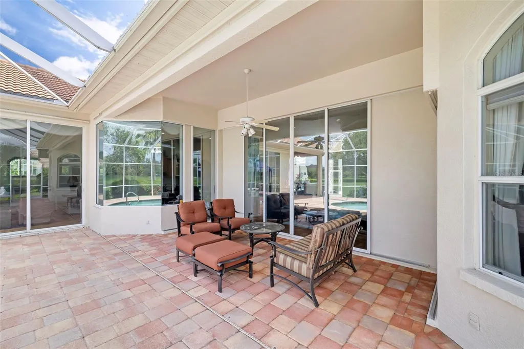 2528 Tom Morris Drive Sarasota FL 34240