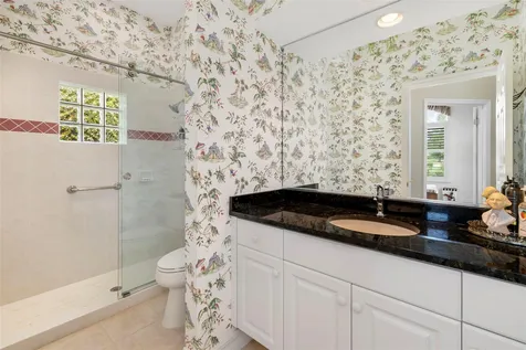 2528 Tom Morris Drive Sarasota FL 34240