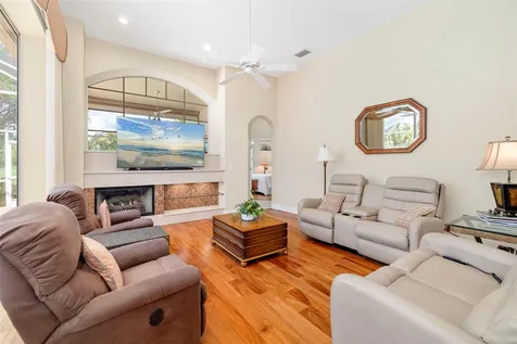 2528 Tom Morris Drive Sarasota FL 34240
