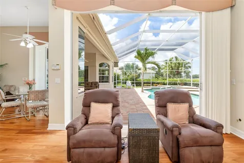 2528 Tom Morris Drive Sarasota FL 34240
