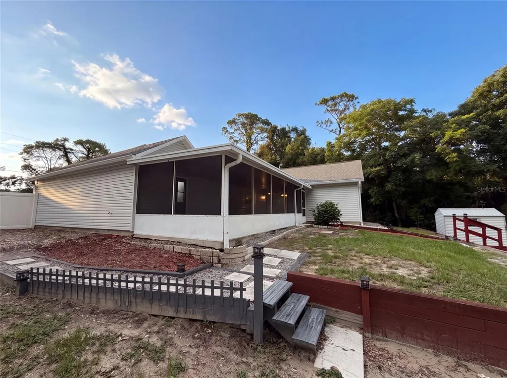 29 Valencia Circle Debary FL 32713