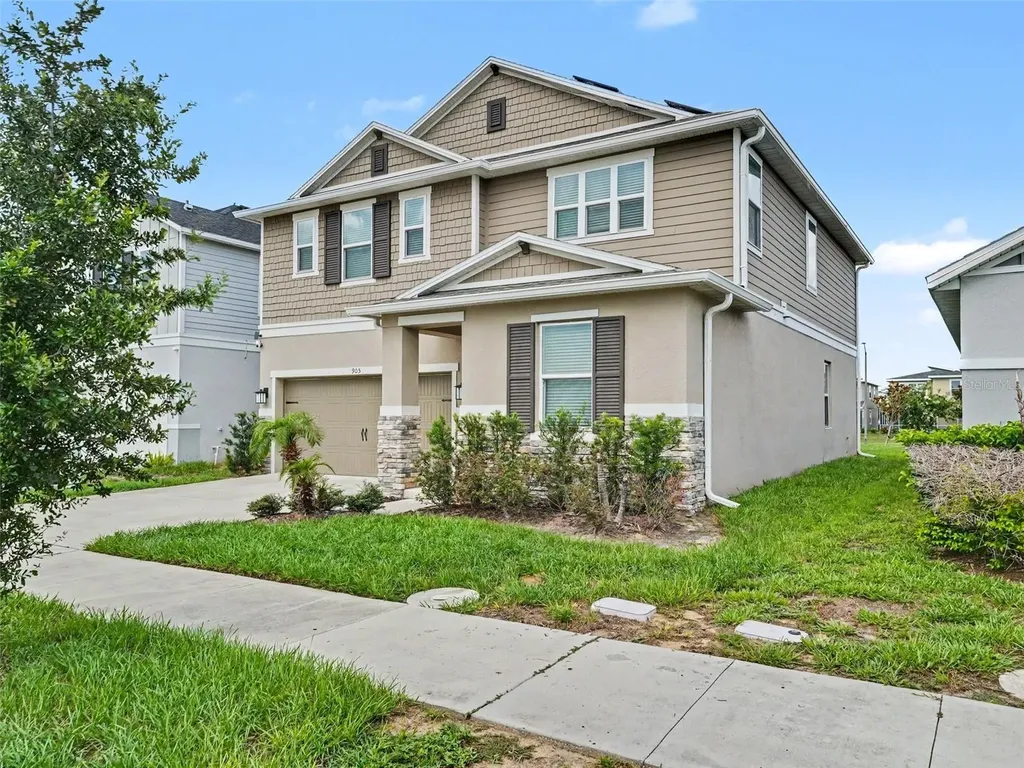 905 Overpool Avenue Davenport FL 33896