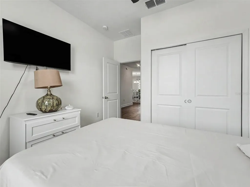 905 Overpool Avenue Davenport FL 33896