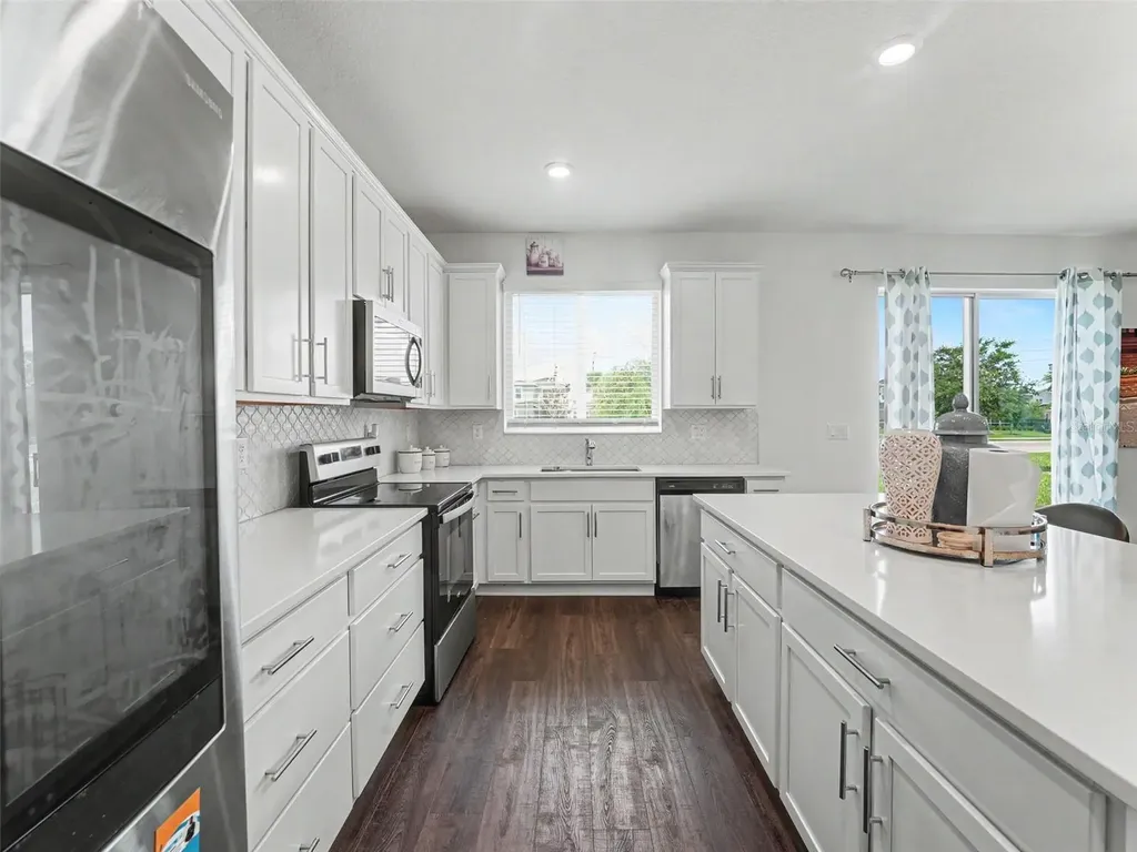 905 Overpool Avenue Davenport FL 33896