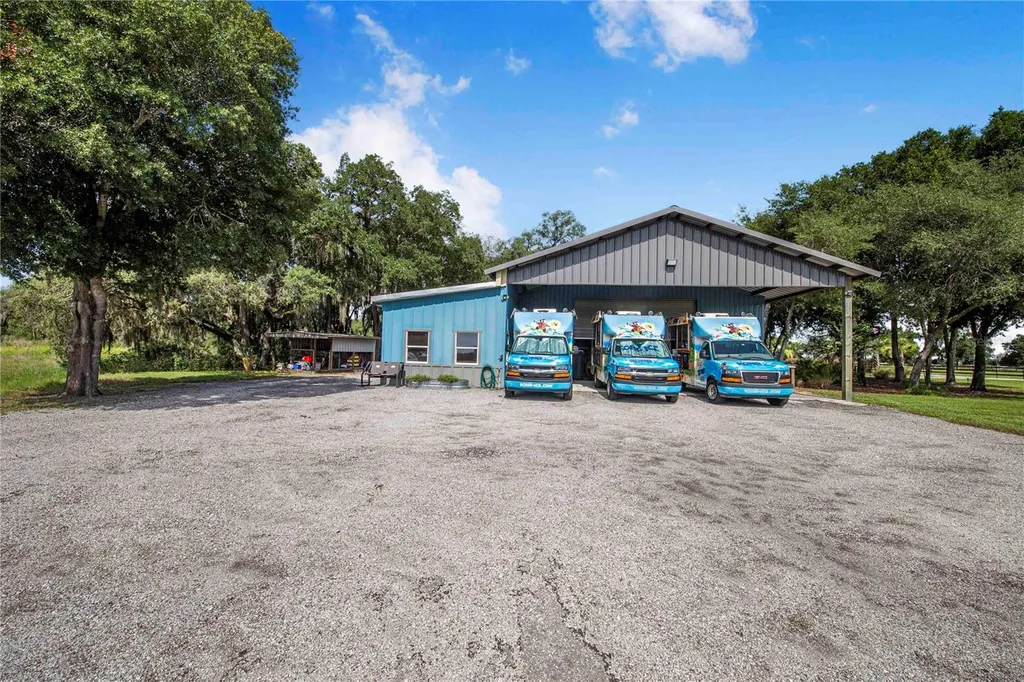 2424 Burns Avenue Lake Wales FL 33898