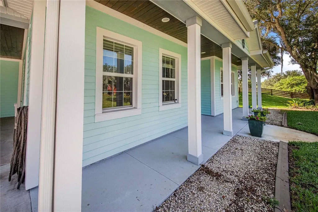 2424 Burns Avenue Lake Wales FL 33898