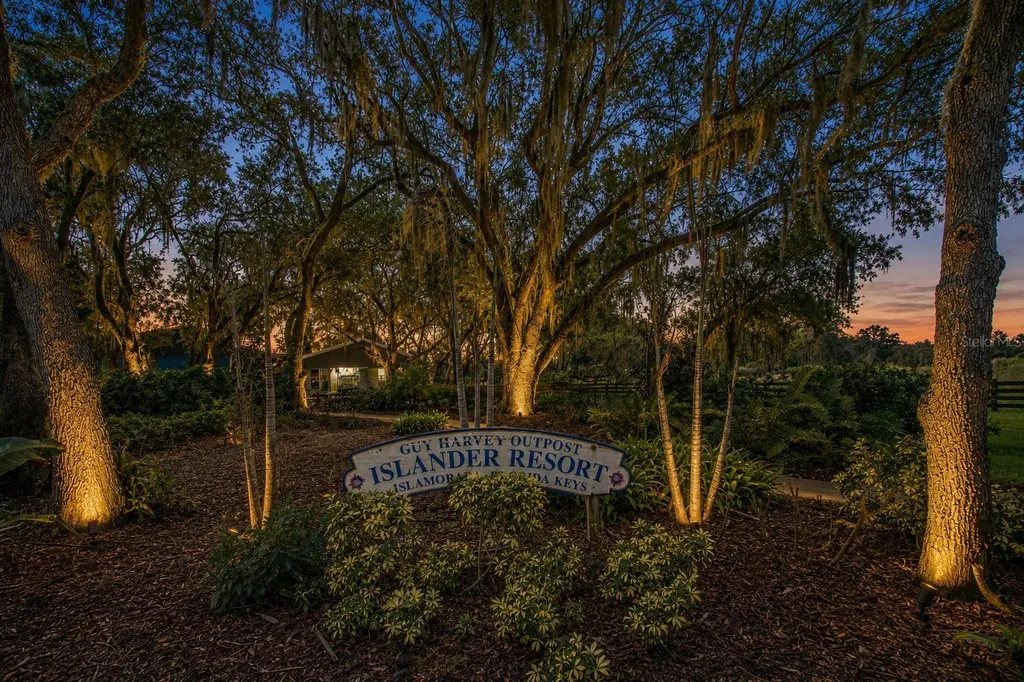 2424 Burns Avenue Lake Wales FL 33898
