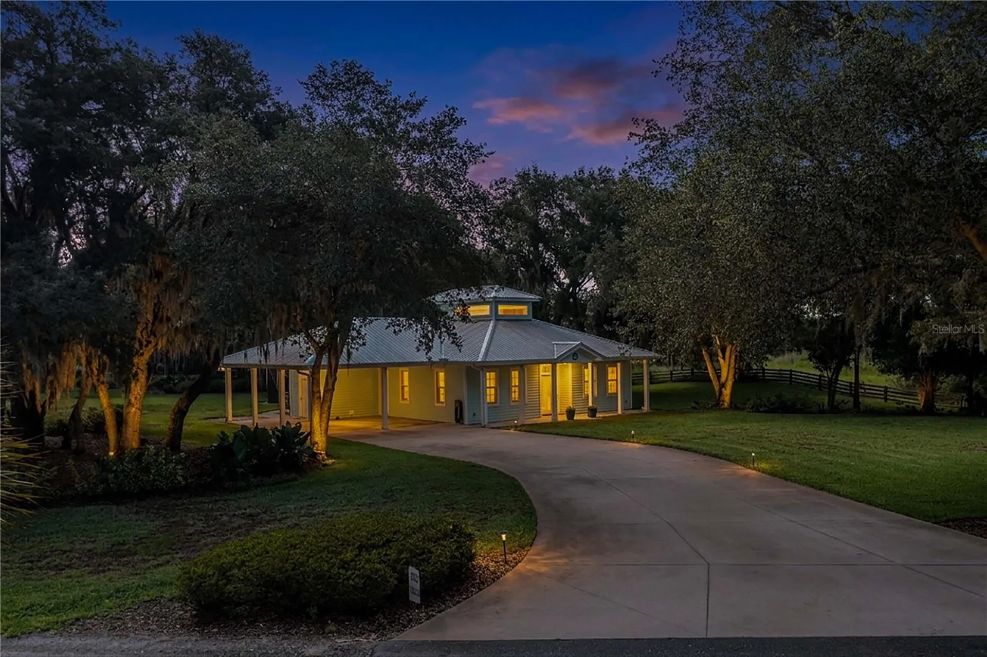 2424 Burns Avenue Lake Wales FL 33898