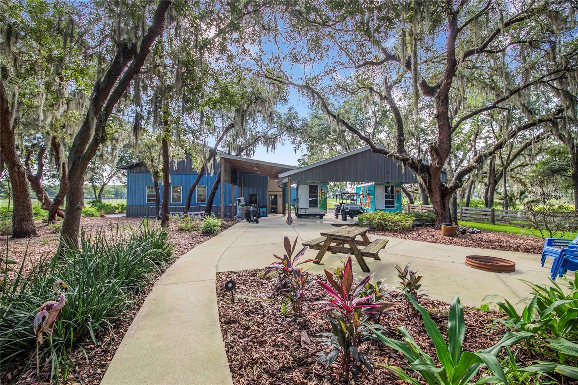 2424 Burns Avenue Lake Wales FL 33898