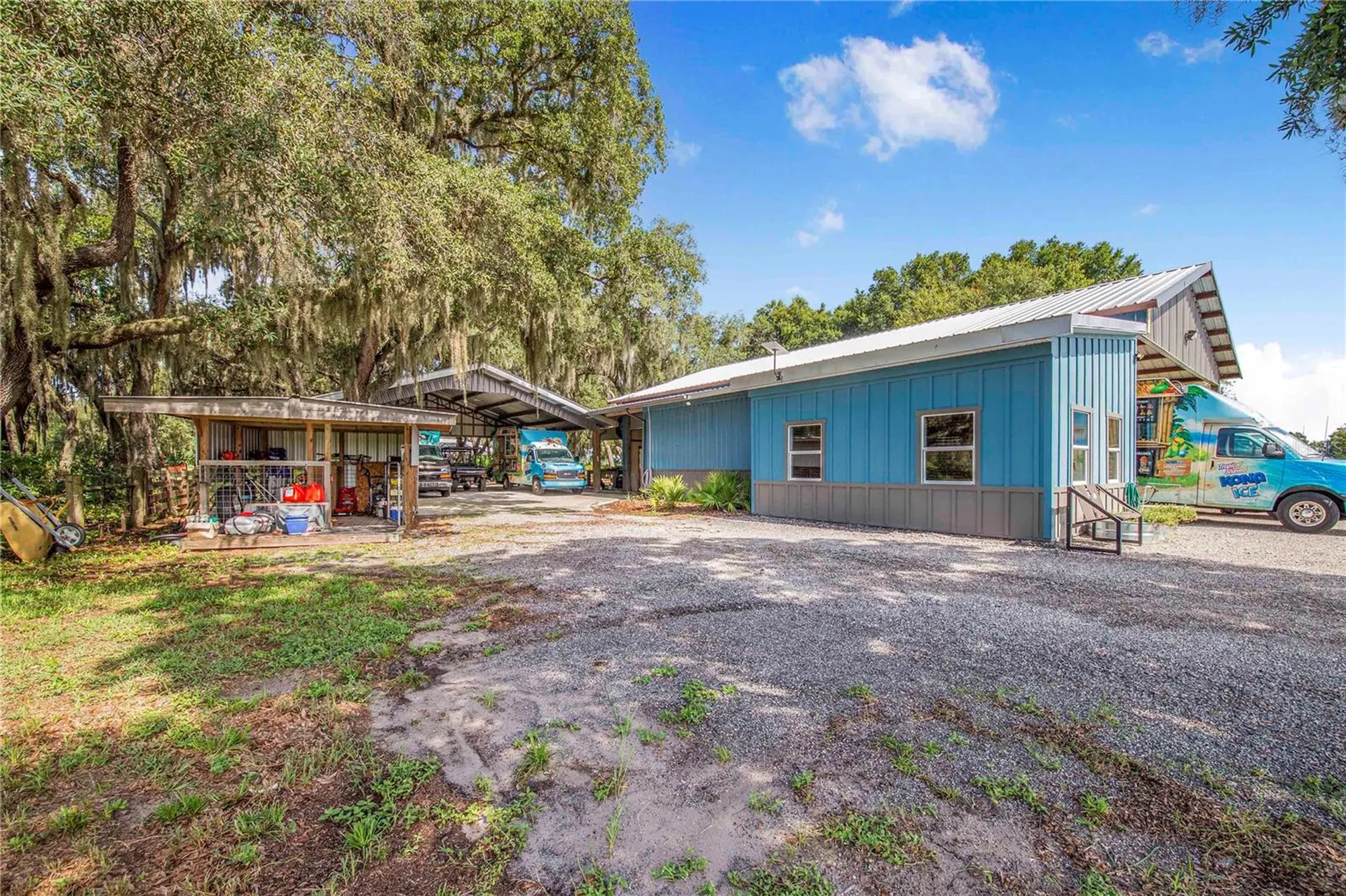 2424 Burns Avenue Lake Wales FL 33898