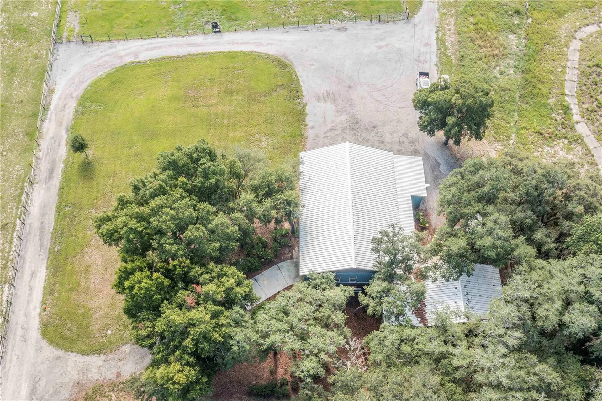 2424 Burns Avenue Lake Wales FL 33898