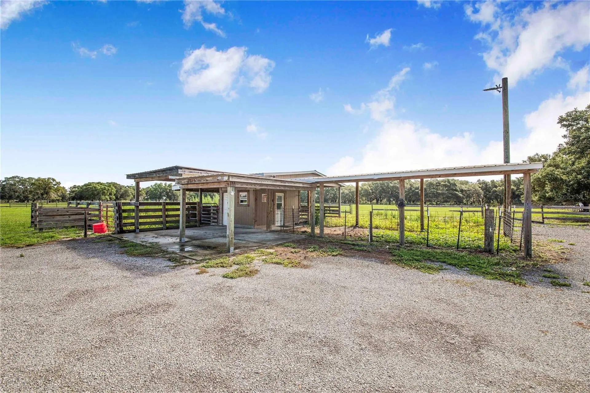 2424 Burns Avenue Lake Wales FL 33898