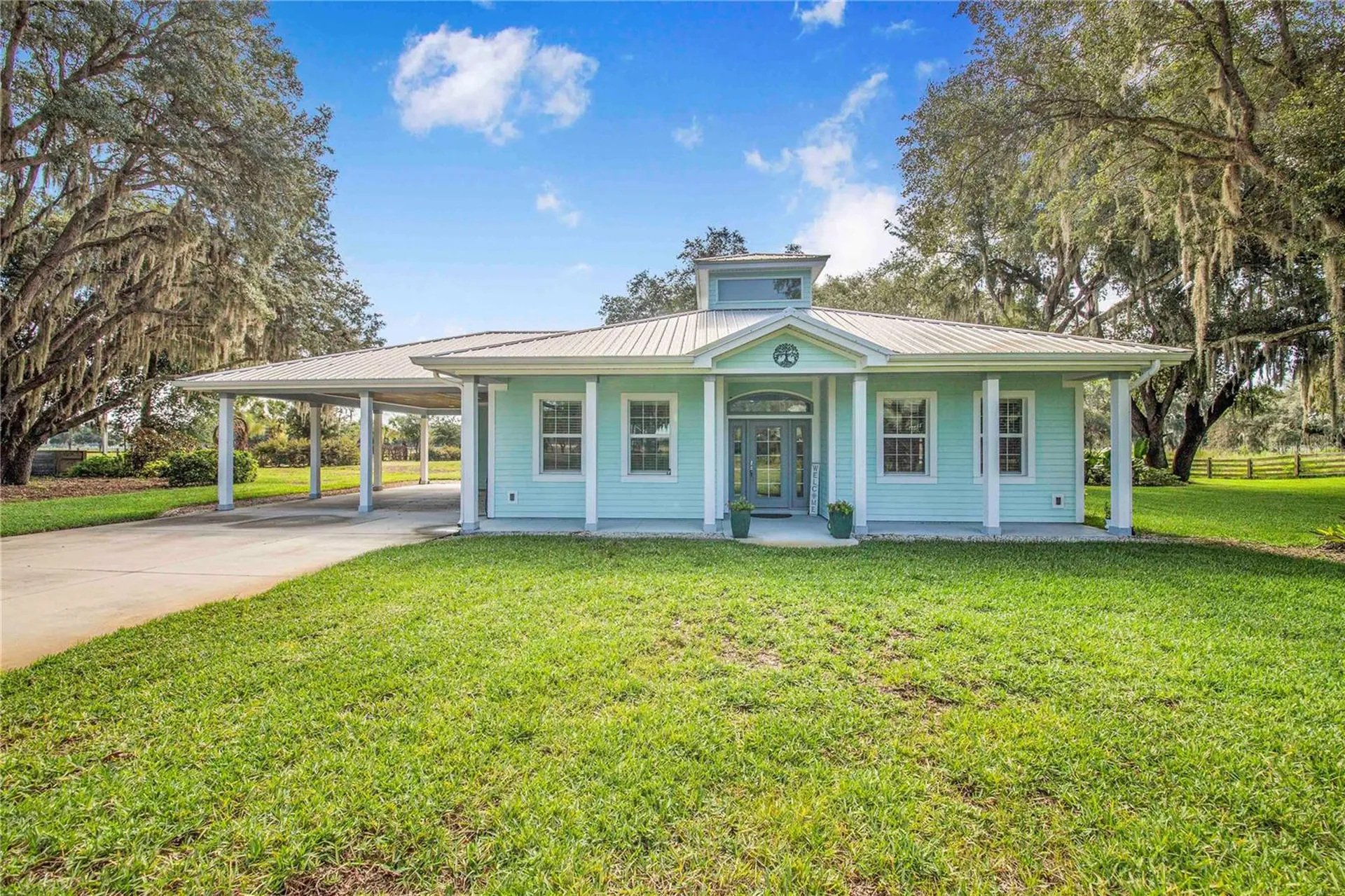 2424 Burns Avenue Lake Wales FL 33898