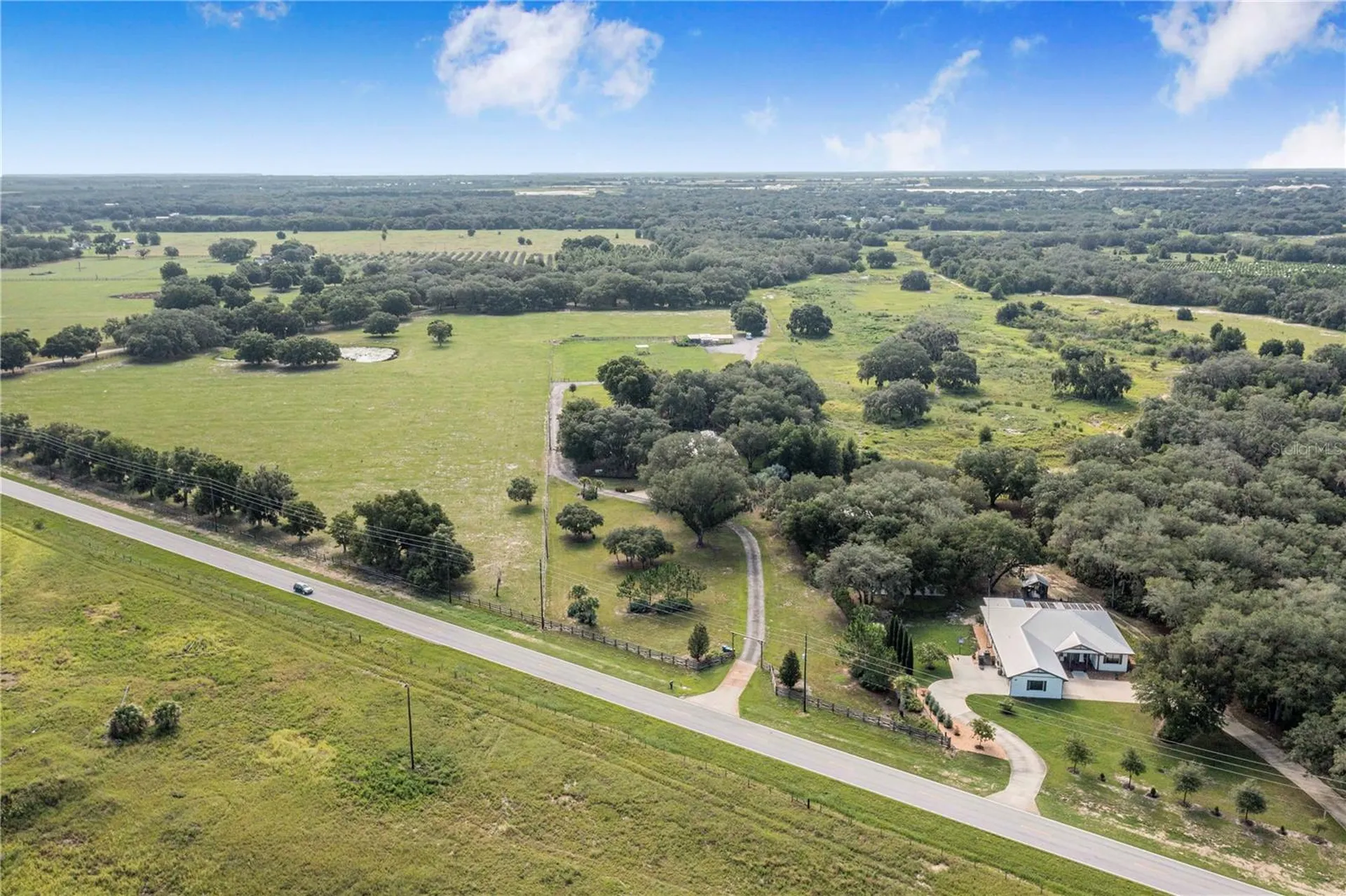 2424 Burns Avenue Lake Wales FL 33898