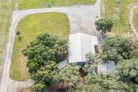 2424 Burns Avenue Lake Wales FL 33898