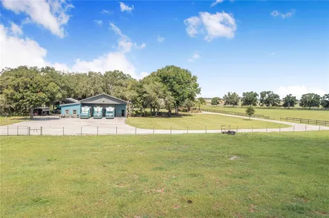 2424 Burns Avenue Lake Wales FL 33898