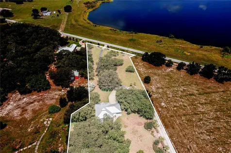 2424 Burns Avenue Lake Wales FL 33898