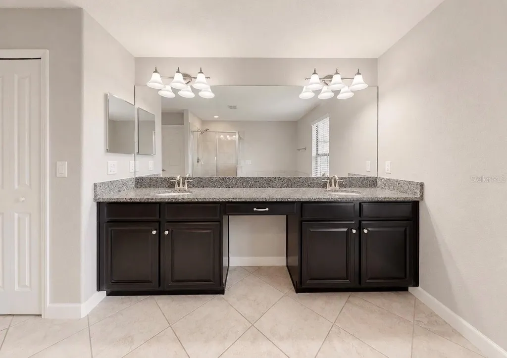 9924 Smarty Jones Drive Ruskin FL 33573