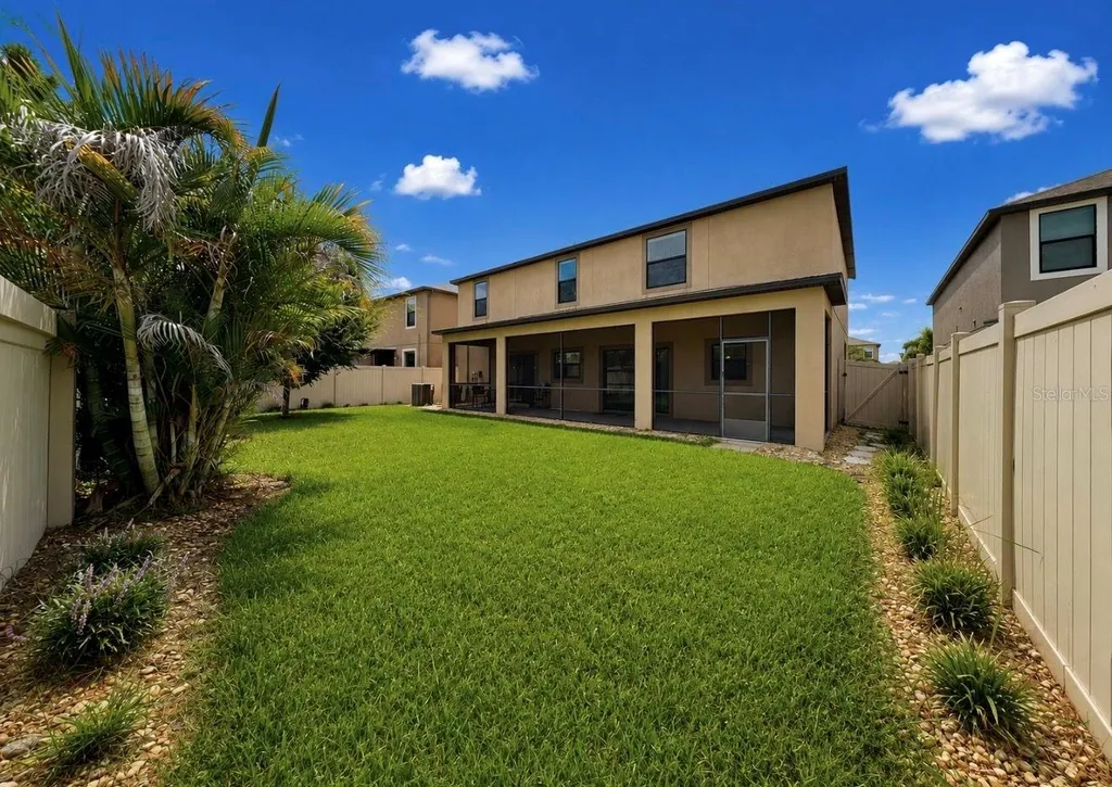 9924 Smarty Jones Drive Ruskin FL 33573