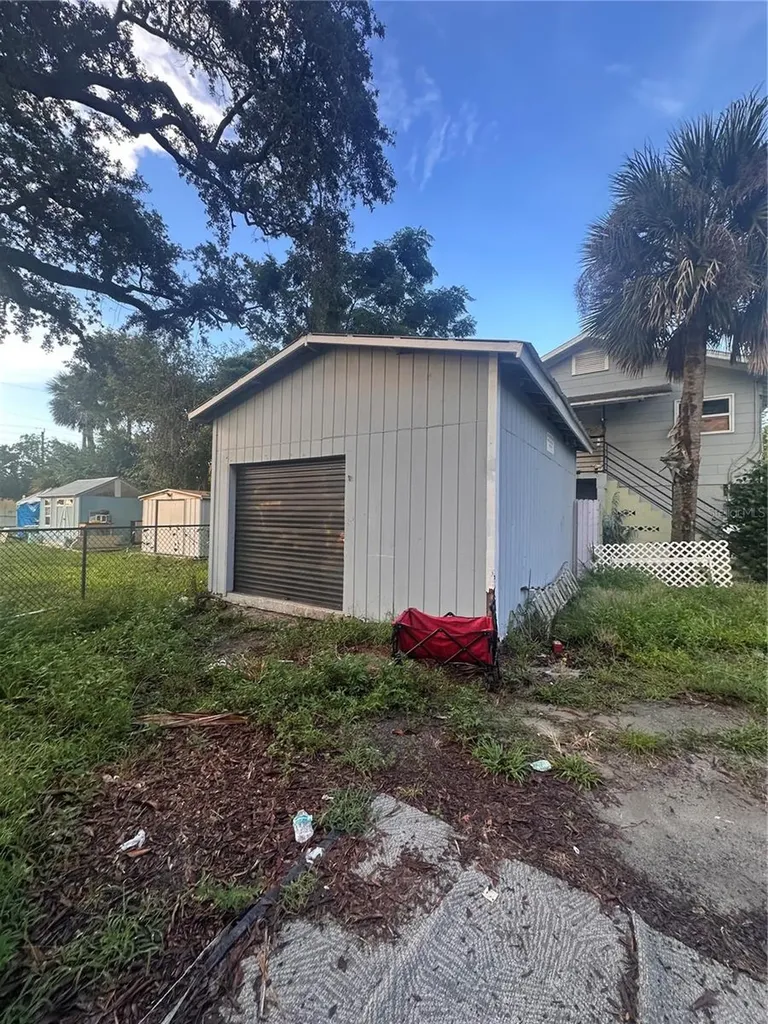 821 N Ridgewood Avenue Daytona Beach FL 32114