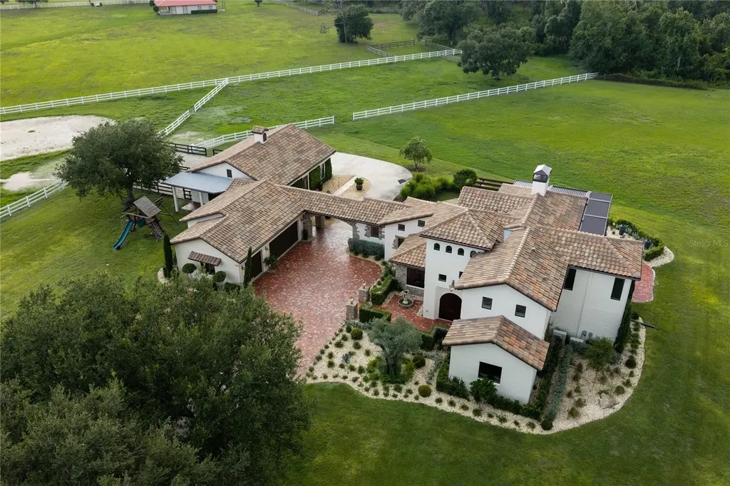 1670 Ranch Club Boulevard Sarasota FL 34240
