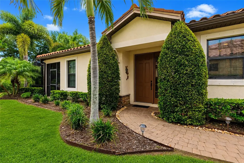 5126 Savona Run Bradenton FL 34211